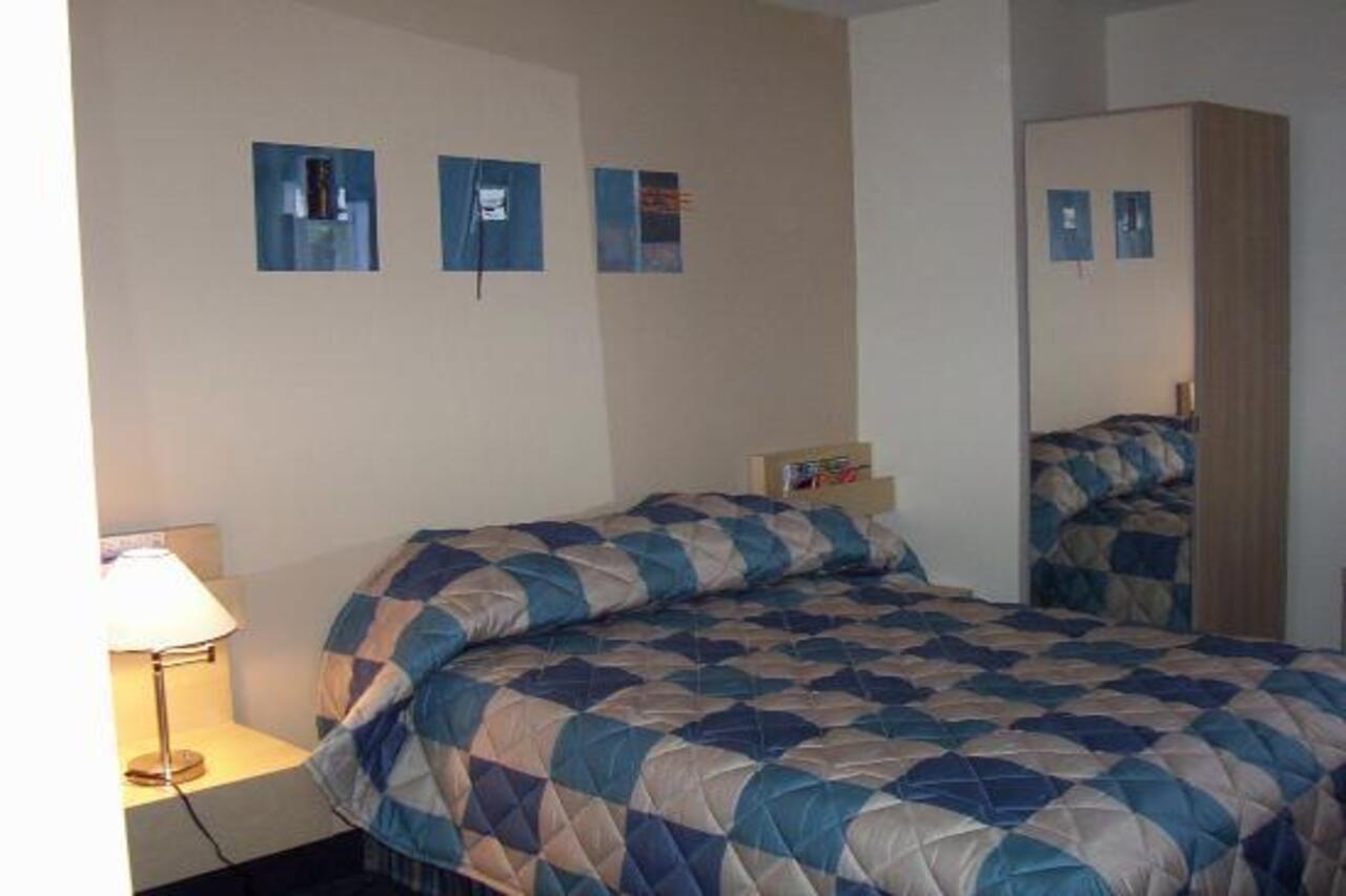 Le Saint-Malo Hotel Montréal Buitenkant foto