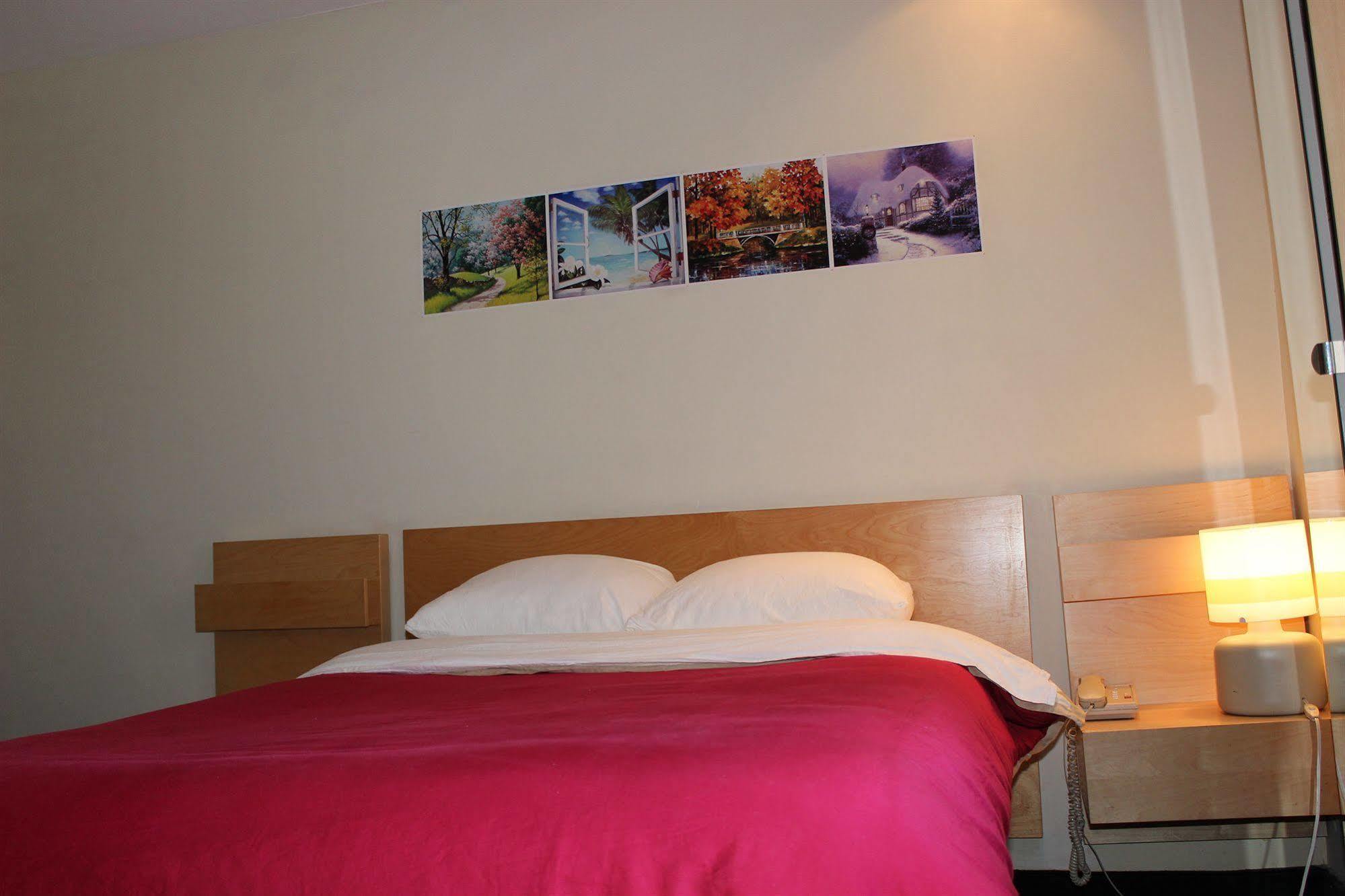 Le Saint-Malo Hotel Montréal Buitenkant foto