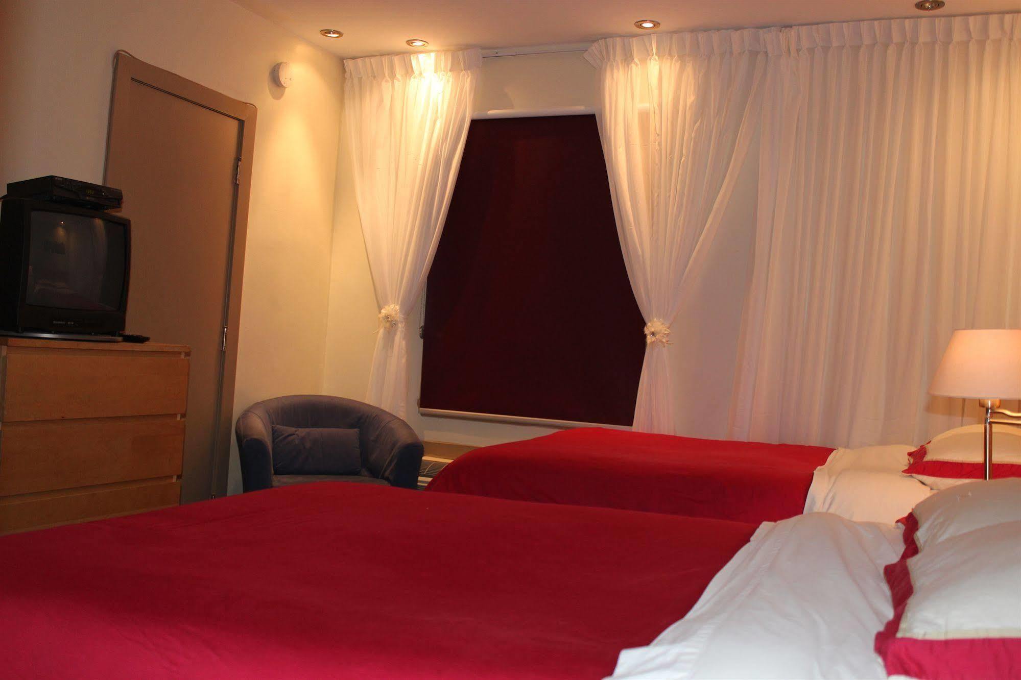 Le Saint-Malo Hotel Montréal Buitenkant foto